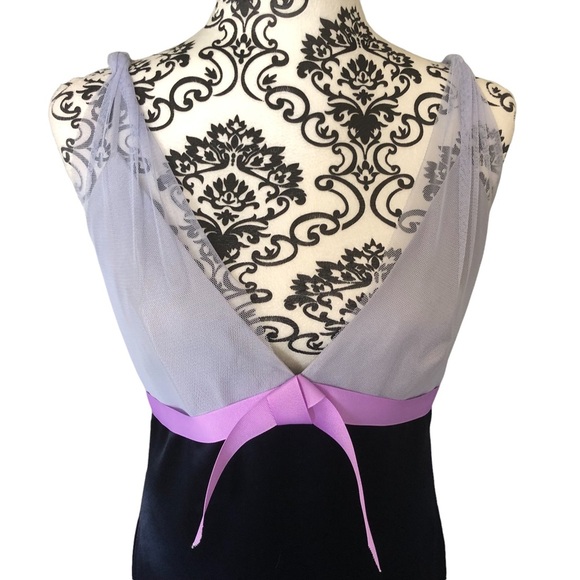 Vera Wang Maids Gown - Picture 2 of 16